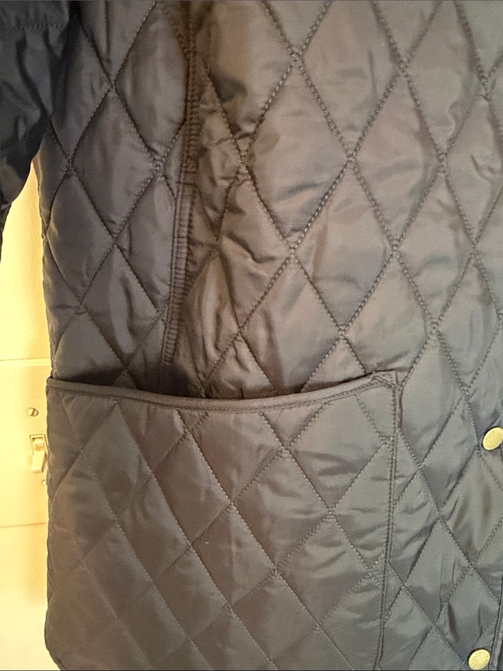 Barbour Quilted Puffer Jacket in Navy with Black Cord Collar - Picture 5 of 7
